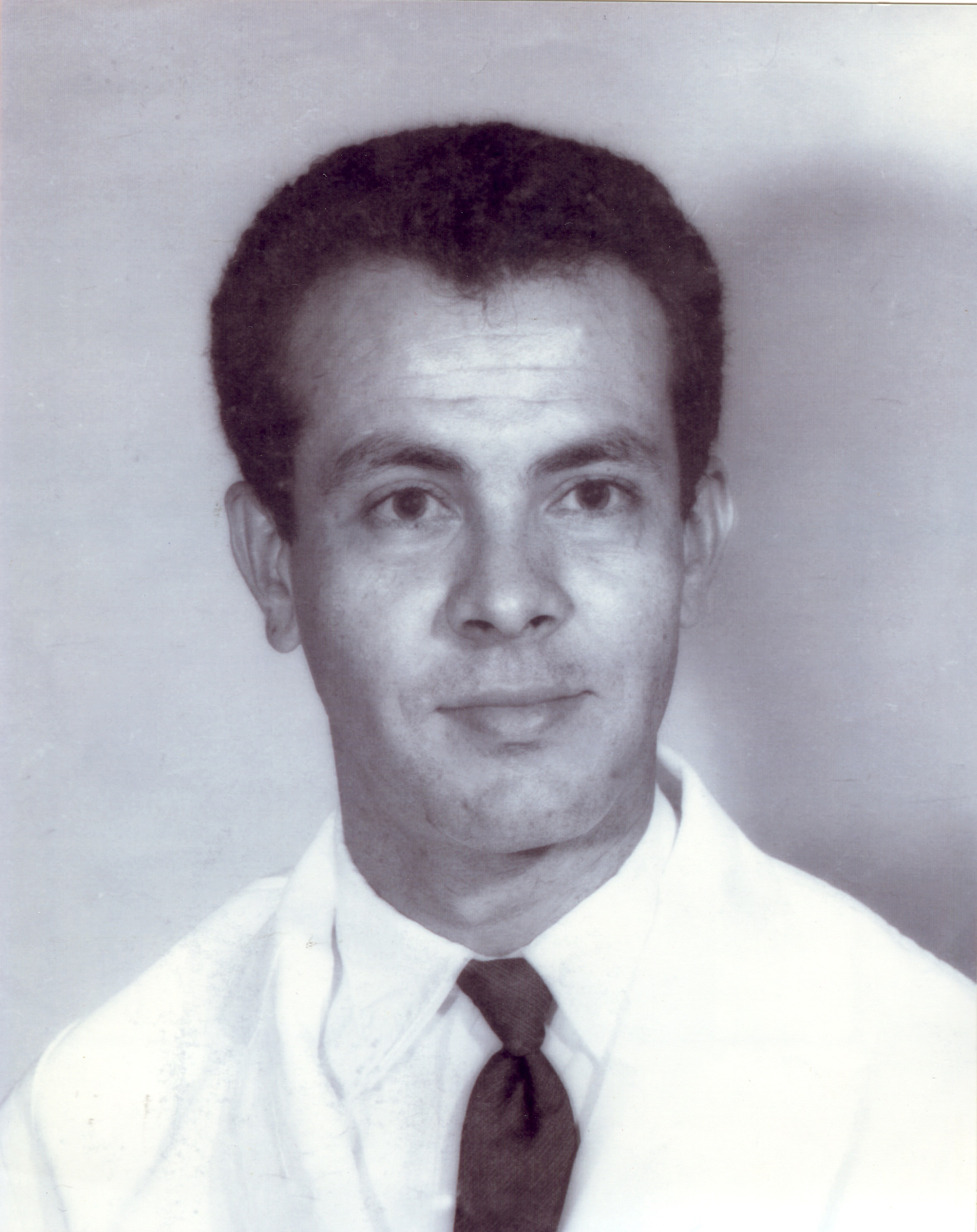 Dr. Róger Bolaños Herrera, catedrático de la Facultad de Microbiología de la Universidad de Costa Rica. 